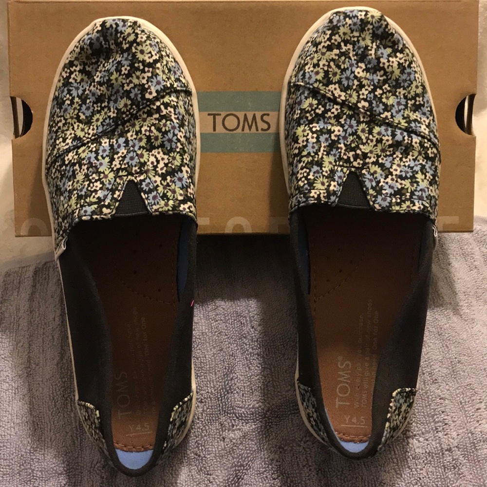 Toms shoes